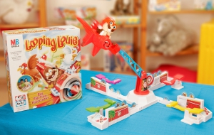 LOOPING LOUIE Foto MB